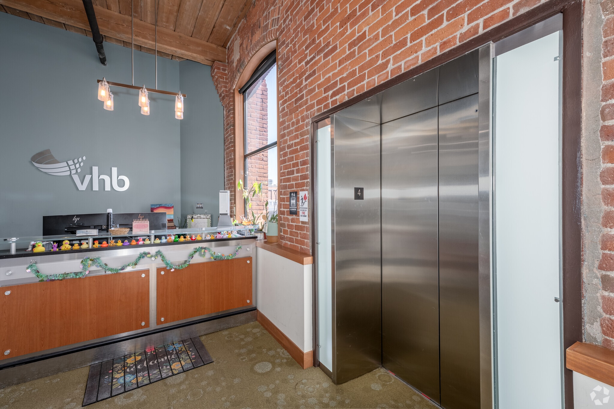 1 Cedar St, Providence, RI à louer Photo intérieure– Image 1 sur 8