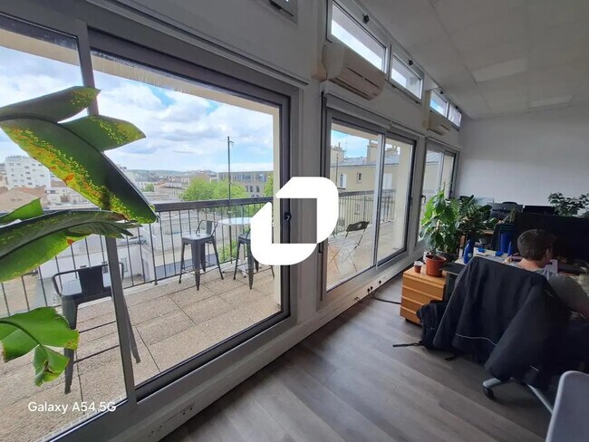 Plus de détails pour 2 Bis Rue Michelet, Issy-les-Moulineaux - Bureau à louer