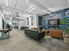 43-45 Mitchell St, Londres à louer Photo intérieure– Image 2 sur 9