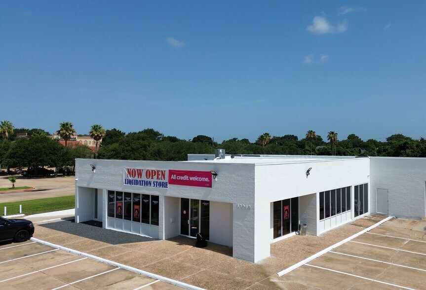 16210 Clay Rd, Houston, TX à louer - Photo de l’immeuble – Image 1 sur 61