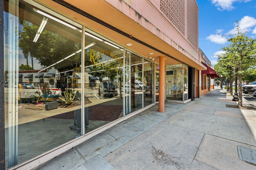 10640 Main St, El Monte, CA à vendre - Photo de l’immeuble – Image 3 sur 49