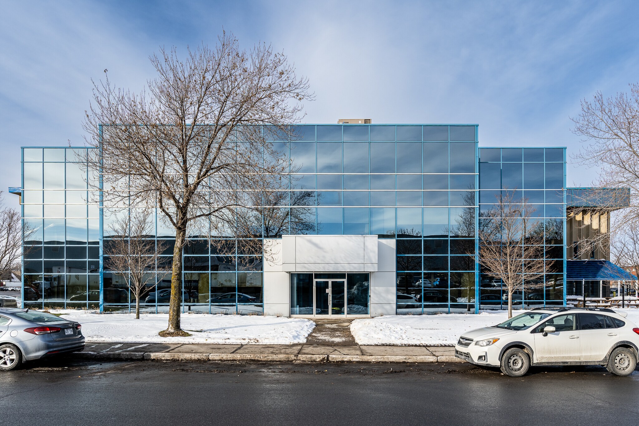 8290 Boul Pie-IX, Montréal, QC à louer Photo principale– Image 1 sur 6