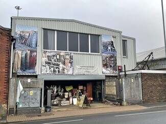 Plus de détails pour Goldsmith Ave, Southsea - Industriel/Logistique à louer