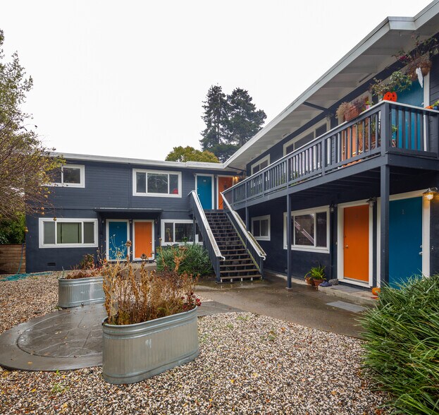 401 Ash St, Mill Valley, CA à vendre - Photo de l’immeuble – Image 2 sur 13