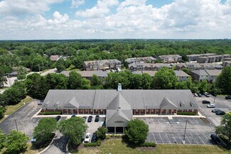 Plus de détails pour 55 Brendon Way, Zionsville, IN - Bureau à vendre