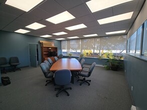 5900 Av Andover, Mt Royal, QC à louer Photo intérieure– Image 2 sur 17