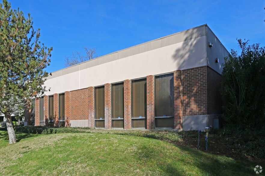 2999 Gold Canal Dr, Rancho Cordova, CA à vendre - Photo de l’immeuble – Image 3 sur 4