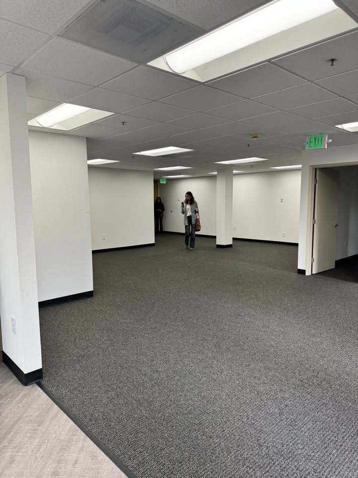 1710 S Amphlett Blvd, San Mateo, CA à louer Photo intérieure– Image 1 sur 4