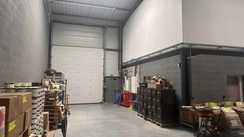 Local d’activités dans Chassieu à louer - Photo intérieure – Image 3 sur 10