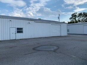 570 Copper Dr, Newport, DE à louer Photo de l’immeuble– Image 2 sur 6