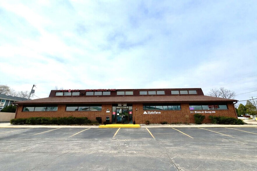 4325 S 60th St, Milwaukee, WI à louer - Photo de l’immeuble – Image 1 sur 1