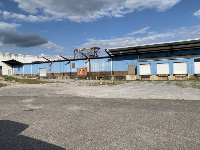 1550 Phillips St, Dyersburg, TN à louer - Photo de l’immeuble – Image 3 sur 24