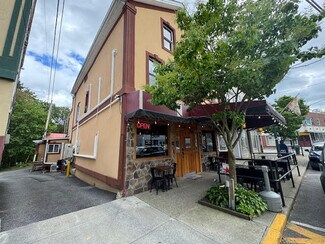 Plus de détails pour 80 Vineyard Ave, Highland, NY - Local commercial à vendre