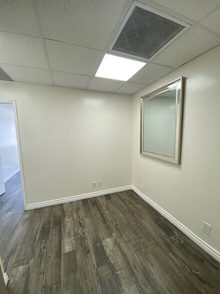 292 S La Cienega Blvd, Beverly Hills, CA à louer - Photo intérieure – Image 3 sur 23