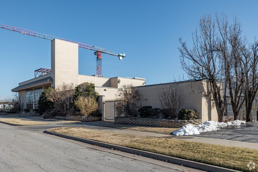 1324 N Broadway Dr, Oklahoma City, OK à vendre - Photo principale – Image 1 sur 5