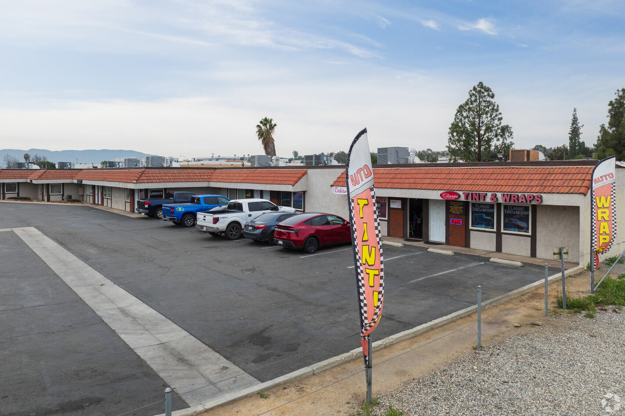 12321 Magnolia Ave, Riverside, CA à louer Photo principale– Image 1 sur 5
