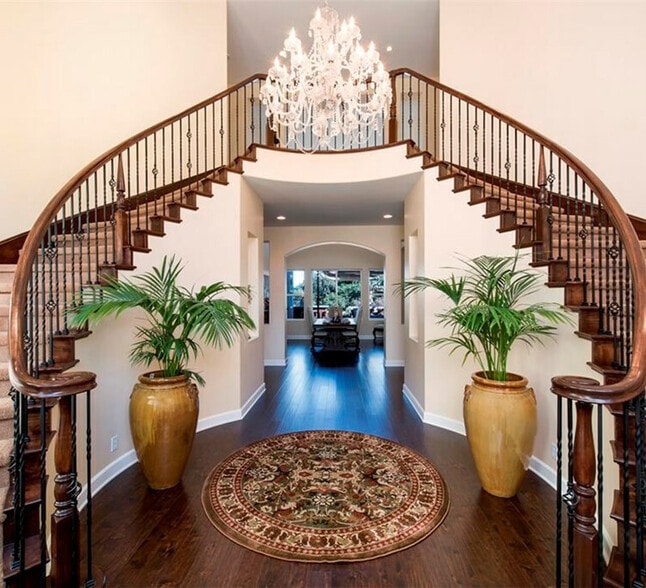 2062 Hunter Rd, Chino Hills, CA à vendre - Photo intérieure – Image 2 sur 3