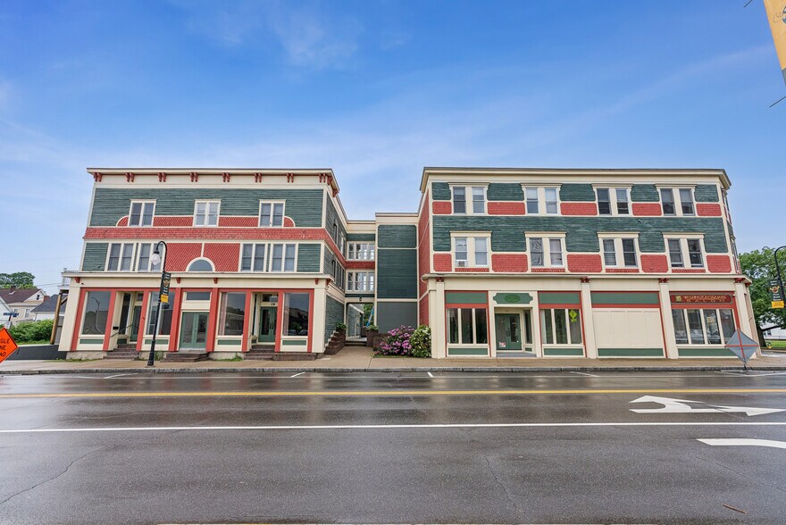 13-17 Washington St, Sanford, ME à vendre - Photo de l’immeuble – Image 2 sur 36