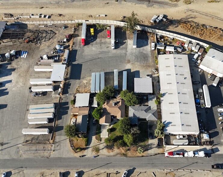 14770 Boyle Ave, Fontana, CA à vendre - Photo principale – Image 1 sur 26