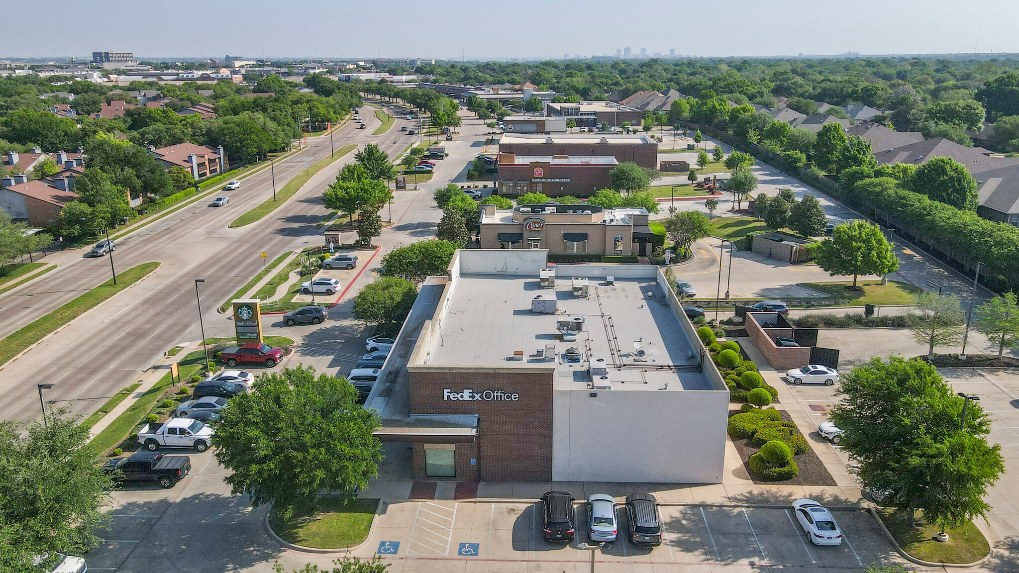 5731-5737 Hulen St, Fort Worth, TX à louer Photo de l’immeuble– Image 1 sur 1