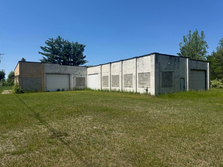 5860 W Saginaw Rd, Coleman, MI à vendre - Photo de l’immeuble – Image 2 sur 15