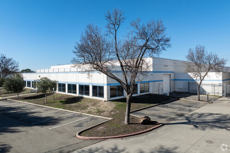7480 Las Positas Rd, Livermore, CA à vendre - Photo de l’immeuble – Image 2 sur 3