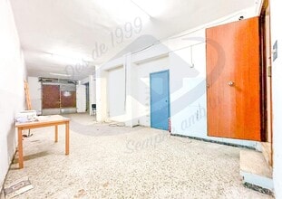 Local commercial dans Barberà del Vallès, Barcelona à louer Photo intérieure– Image 1 sur 3