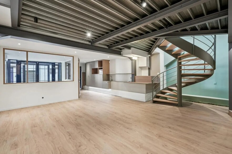 Bureau dans Paris à louer - Photo de l’immeuble – Image 3 sur 17