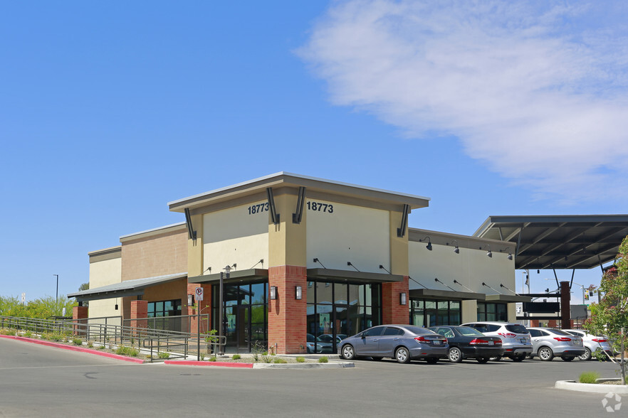 18705 S Nogales Hwy, Sahuarita, AZ à louer - Photo de l’immeuble – Image 2 sur 8