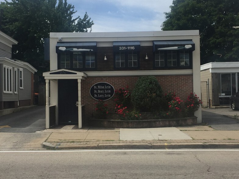 276 Smith St, Providence, RI à vendre - Photo de l’immeuble – Image 3 sur 10