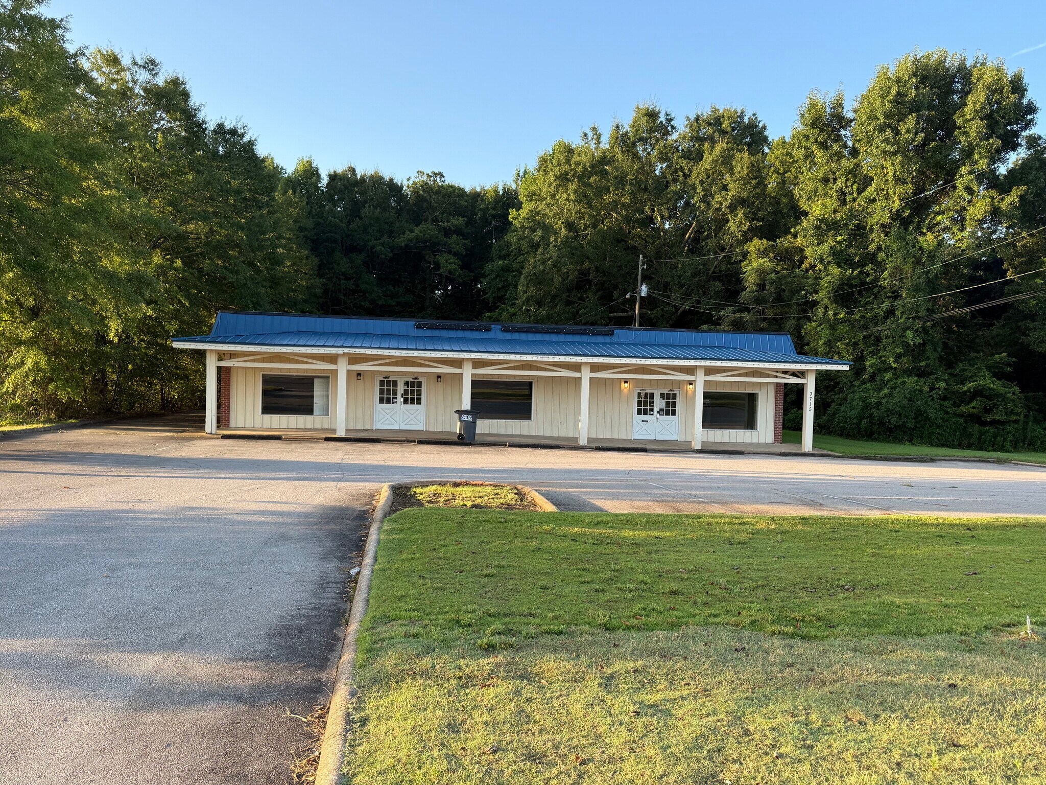 3713-3715 Pepperell Pky, Opelika, AL à louer Photo de l’immeuble– Image 1 sur 19