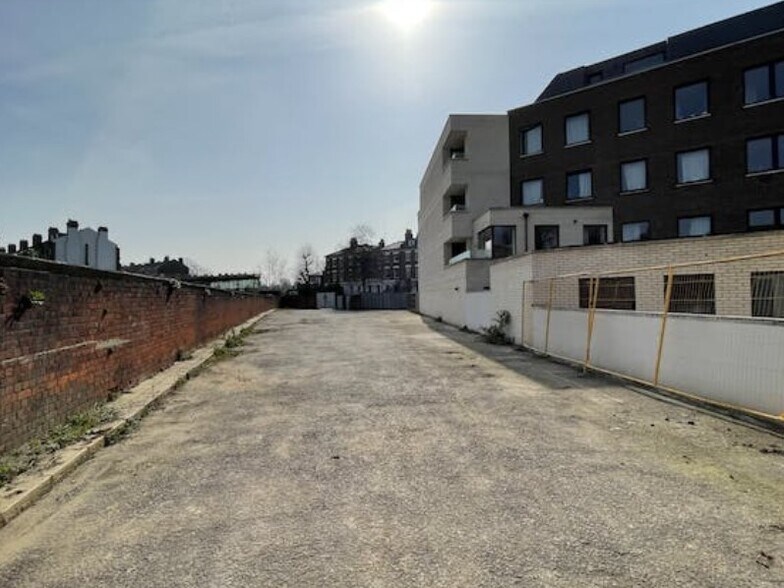 Caversham Rd, Londres à louer - Photo principale – Image 1 sur 1