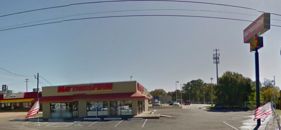 2119 E Southeast Loop 323, Tyler, TX à louer - Photo de l’immeuble – Image 1 sur 7