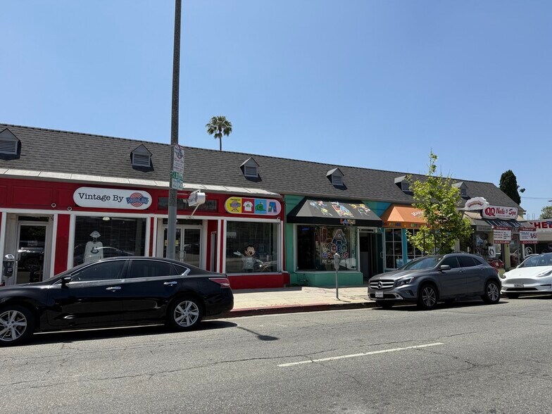 7320-7326 Melrose Ave, Los Angeles, CA à vendre - Photo de l’immeuble – Image 2 sur 4