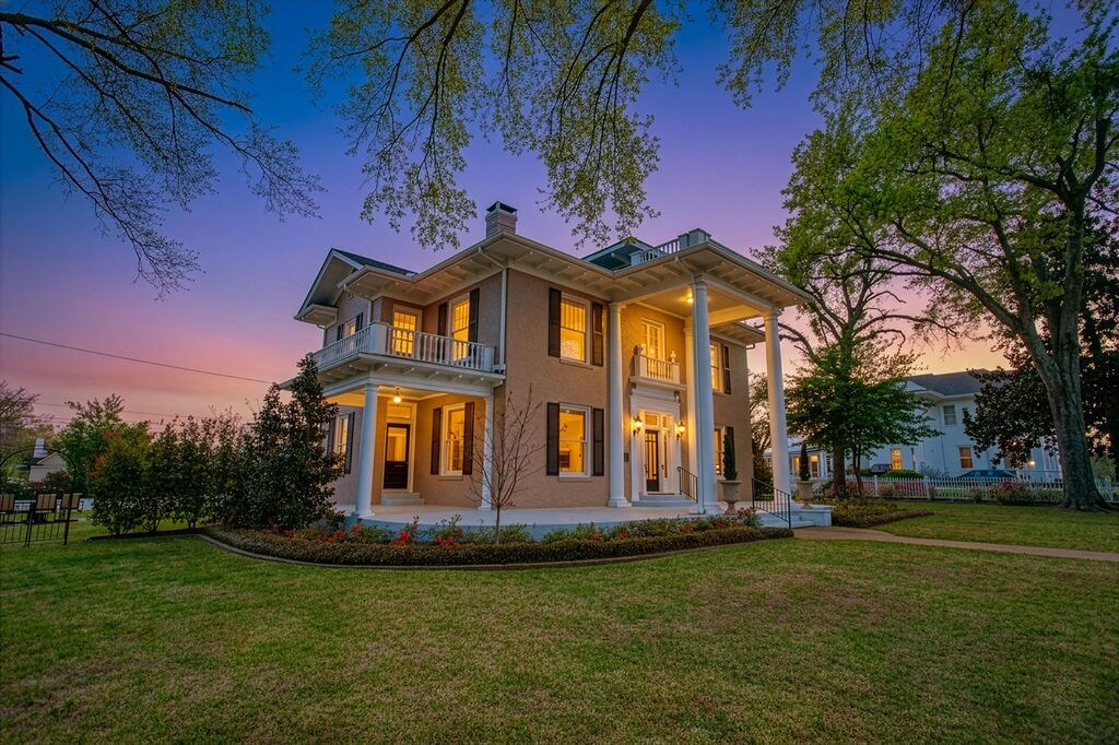 313 E Charnwood St, Tyler, TX à louer Photo principale– Image 1 sur 121