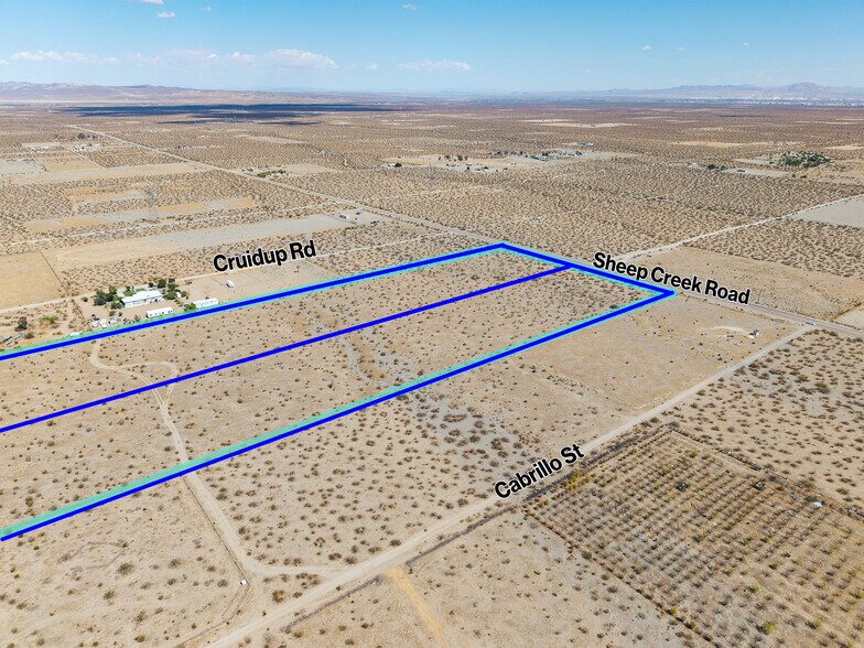 sheep creek road Ave, Adelanto, CA à vendre - Aérien – Image 3 sur 6