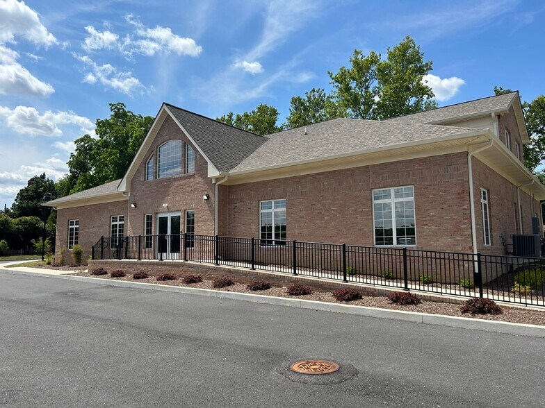 110 Lake Land Avenue, Dover, DE à louer - Photo de l’immeuble – Image 2 sur 3