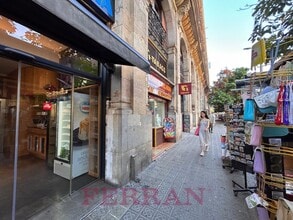 Local commercial dans Barcelone, Barcelona à louer Photo intérieure– Image 2 sur 7