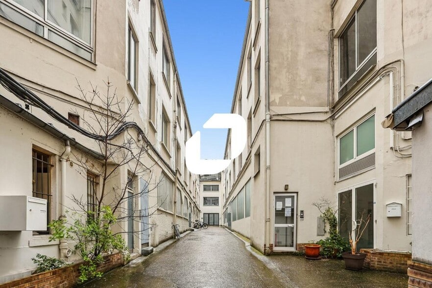 48 Avenue Claude Vellefaux, Paris à louer - Photo de l’immeuble – Image 3 sur 9