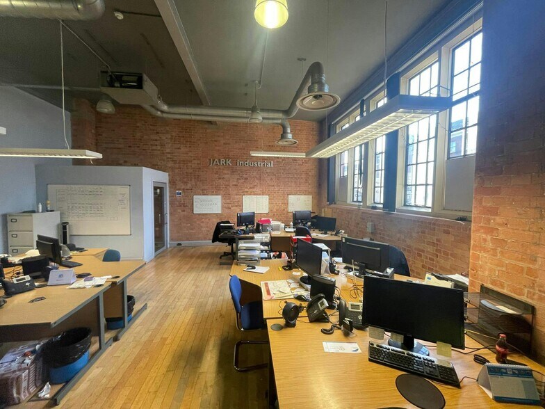 20-23 The Tything, Worcester à vendre - Photo de l’immeuble – Image 2 sur 6
