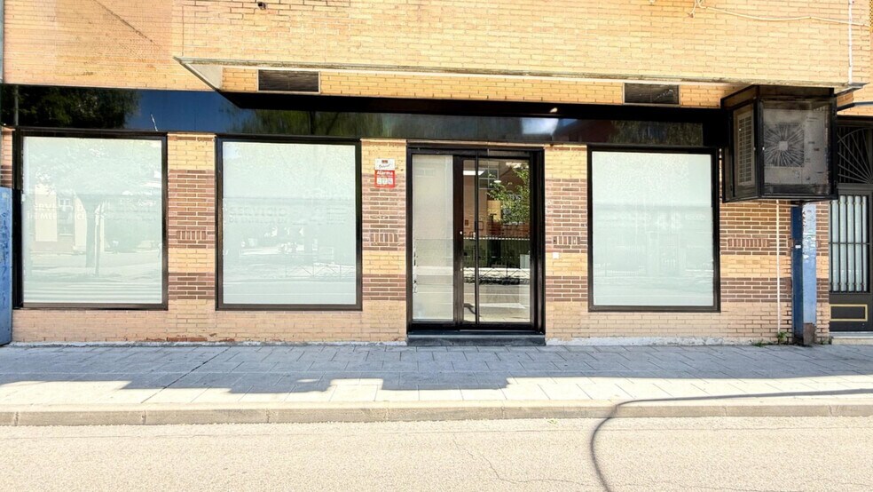 Immeuble residentiel dans Pinto, Madrid à vendre - Photo de l’immeuble – Image 2 sur 7