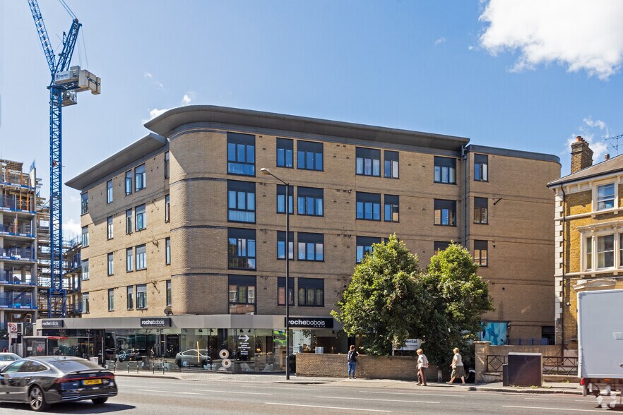 321-339 Finchley Rd, Londres à louer - Photo de l’immeuble – Image 3 sur 9