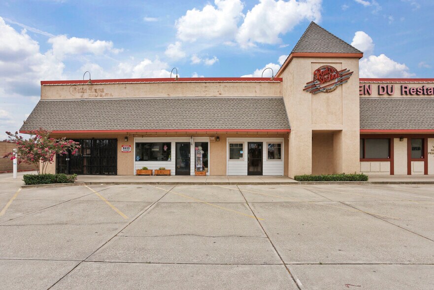 702 Porter Ave, Stockton, CA à vendre - Photo de l’immeuble – Image 2 sur 31