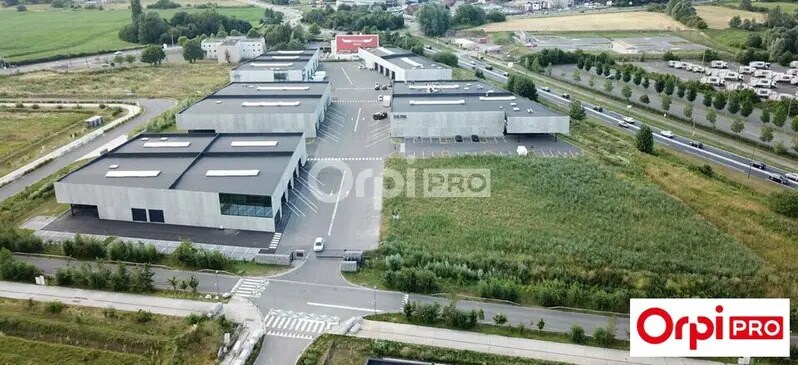 Industriel/Logistique dans Roncq à louer Aérien– Image 1 sur 9
