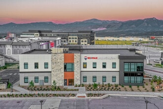 1915 Democracy Pt, Colorado Springs, CO à louer Photo intérieure– Image 2 sur 10