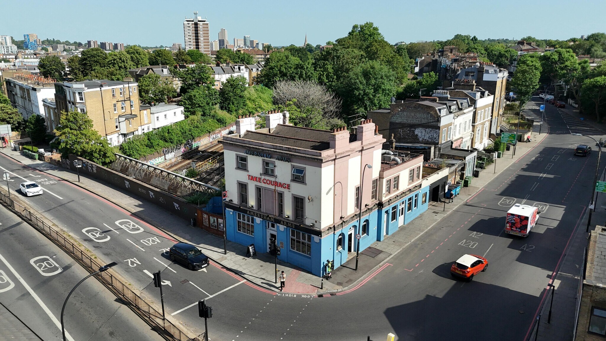 388 New Cross Rd, Londres à louer Photo de l’immeuble– Image 1 sur 15