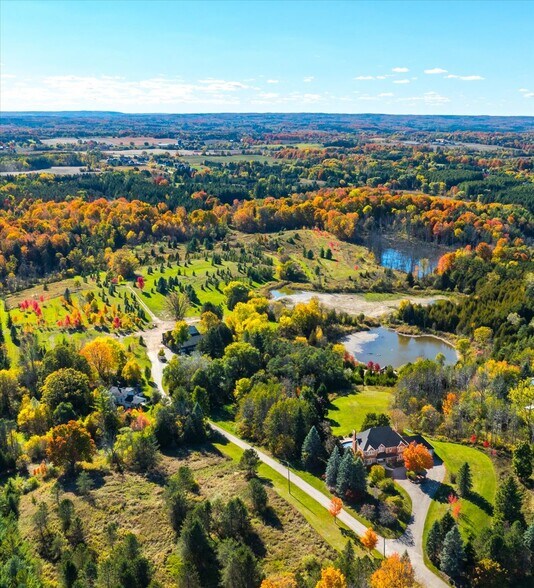 15316 Mount Wolfe Rd, Bolton, ON à vendre - Aérien – Image 1 sur 9