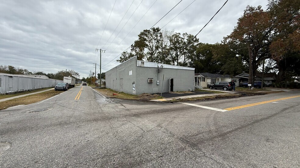 735 Canal St, Jacksonville, FL à vendre - Photo de l’immeuble – Image 3 sur 11