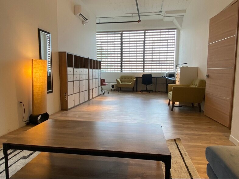 405 Towne Ave, Los Angeles, CA à vendre - Photo intérieure – Image 3 sur 43