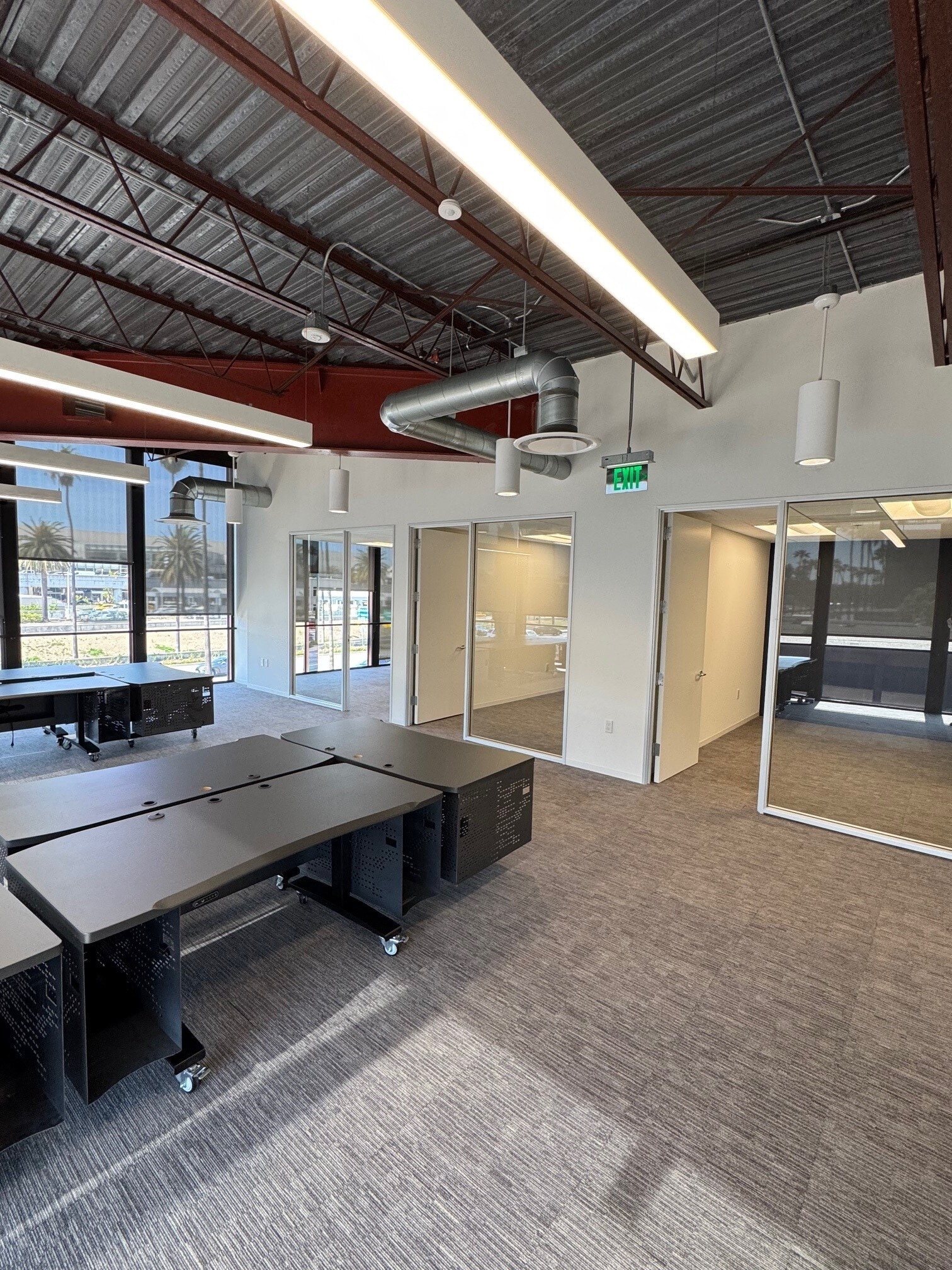 18600 MacArthur Blvd, Irvine, CA à louer Photo intérieure– Image 1 sur 5